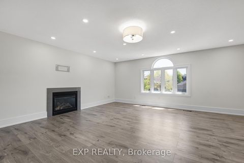 Photo 18 at 24 Jessica Drive, Painswick South, Barrie