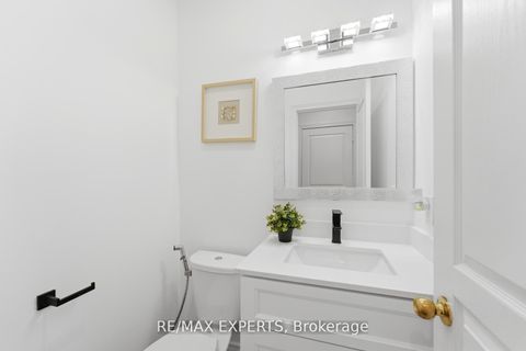 Photo 14 at 9 Port Arthur Crescent, Jefferson, Richmond Hill
