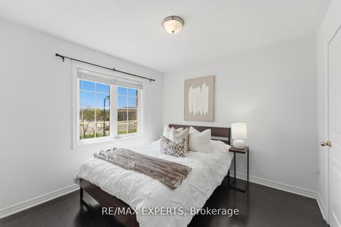 Photo 21 at 9 Port Arthur Crescent, Jefferson, Richmond Hill