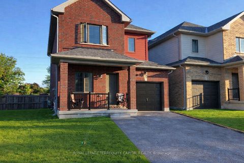Photo 1 at 11 Bedford Estates Crescent, Bayshore, Barrie