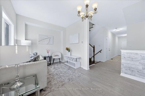 Photo 20 at 11 Bedford Estates Crescent, Bayshore, Barrie