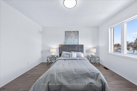 Photo 31 at 11 Bedford Estates Crescent, Bayshore, Barrie