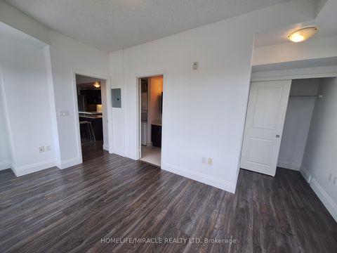 Photo 8 at 412 - 222 Finch Avenue W, Newtonbrook West, Toronto