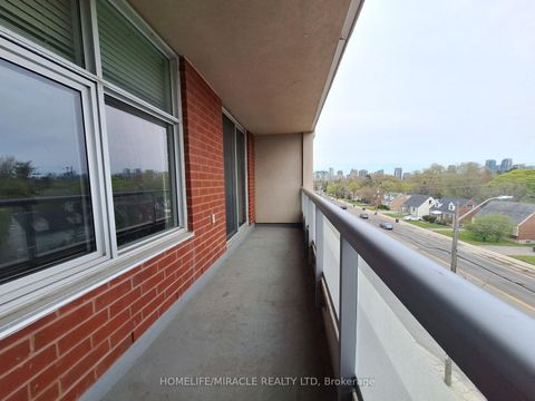 Photo 12 at 412 - 222 Finch Avenue W, Newtonbrook West, Toronto