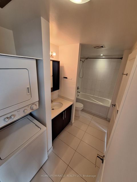 Photo 18 at 412 - 222 Finch Avenue W, Newtonbrook West, Toronto
