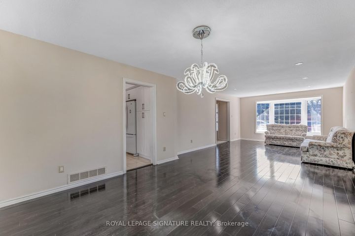 Photo 9 at 3161 Bayview Avenue, Bayview Village, Toronto