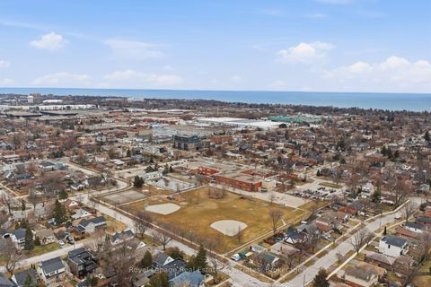 Photo 30 at 68 Gair Drive, Alderwood, Toronto