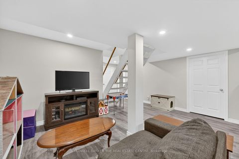 Photo 25 at 990 Anna Maria Avenue, Alcona, Innisfil