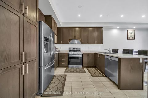 Photo 7 at 2218 Lozenby Street, Alcona, Innisfil