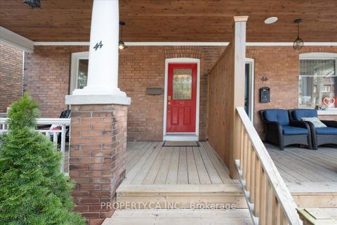 Photo 3 at 44 Beach View Crescent, Woodbine Corridor, Toronto