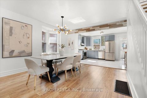 Photo 6 at 44 Beach View Crescent, Woodbine Corridor, Toronto