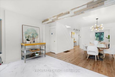 Photo 14 at 44 Beach View Crescent, Woodbine Corridor, Toronto