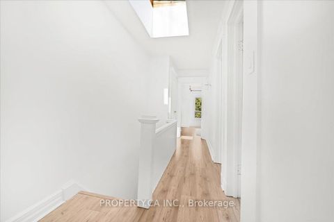 Photo 19 at 44 Beach View Crescent, Woodbine Corridor, Toronto