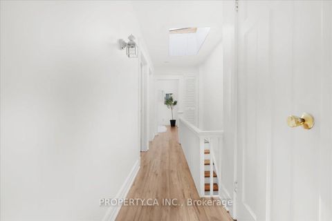 Photo 24 at 44 Beach View Crescent, Woodbine Corridor, Toronto