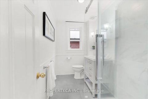 Photo 25 at 44 Beach View Crescent, Woodbine Corridor, Toronto