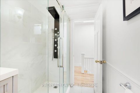 Photo 27 at 44 Beach View Crescent, Woodbine Corridor, Toronto