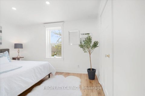 Photo 28 at 44 Beach View Crescent, Woodbine Corridor, Toronto