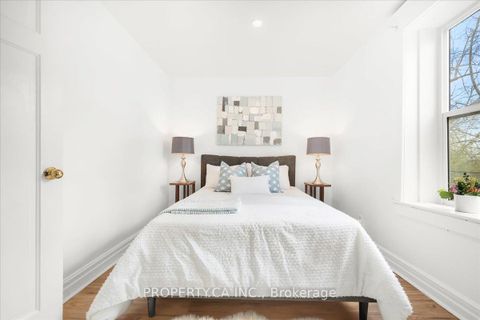 Photo 29 at 44 Beach View Crescent, Woodbine Corridor, Toronto