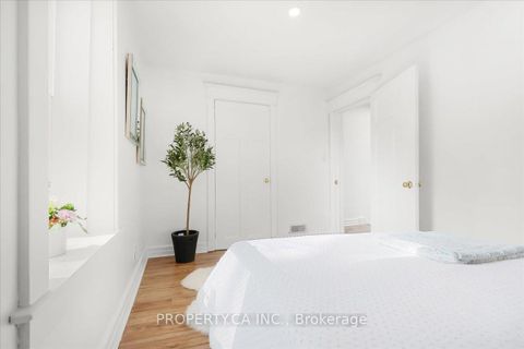 Photo 30 at 44 Beach View Crescent, Woodbine Corridor, Toronto