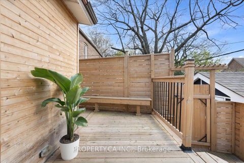 Photo 36 at 44 Beach View Crescent, Woodbine Corridor, Toronto