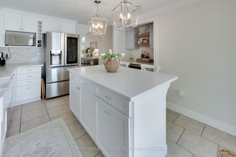 Photo 13 at 161 Columbia Road, Holly, Barrie