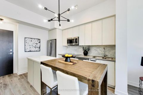 Photo 5 at 1608 - 50 Bruyeres Mews, Niagara, Toronto