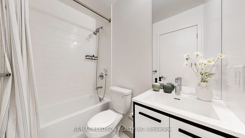 Photo 31 at 909 - 185 Deerfield Road, Central Newmarket, Newmarket