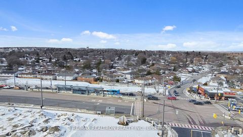 Photo 39 at 909 - 185 Deerfield Road, Central Newmarket, Newmarket