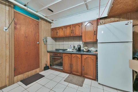 Photo 32 at 283 Derrydown Road, York University Heights, Toronto