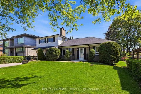 Photo 2 at 107 Fairglen Avenue, L'Amoreaux, Toronto