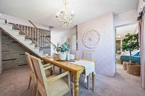 Photo 19 at 107 Fairglen Avenue, L'Amoreaux, Toronto