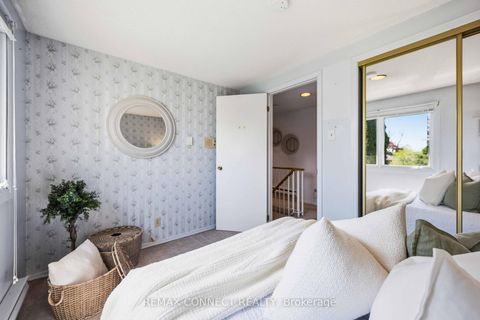 Photo 24 at 107 Fairglen Avenue, L'Amoreaux, Toronto