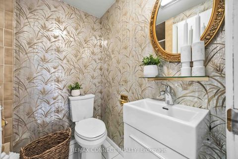 Photo 25 at 107 Fairglen Avenue, L'Amoreaux, Toronto