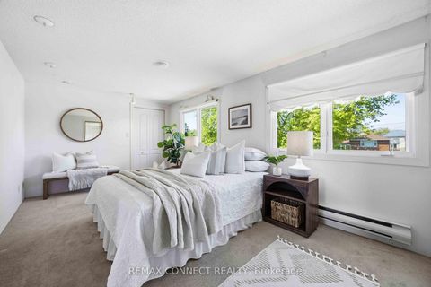 Photo 27 at 107 Fairglen Avenue, L'Amoreaux, Toronto