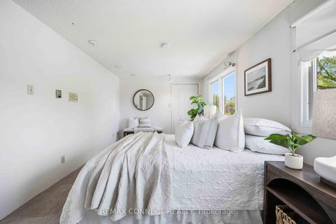 Photo 28 at 107 Fairglen Avenue, L'Amoreaux, Toronto