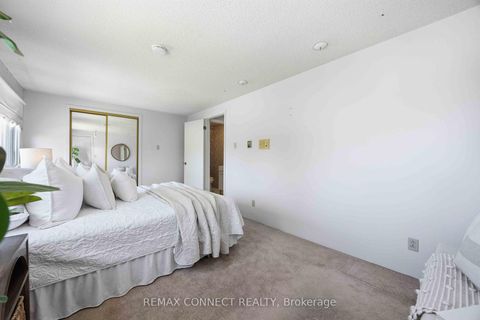 Photo 29 at 107 Fairglen Avenue, L'Amoreaux, Toronto