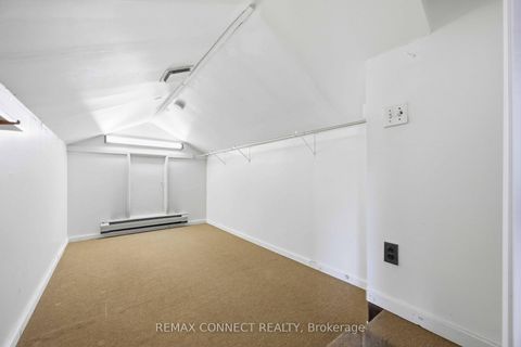 Photo 32 at 107 Fairglen Avenue, L'Amoreaux, Toronto