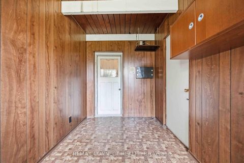 Photo 35 at 107 Fairglen Avenue, L'Amoreaux, Toronto
