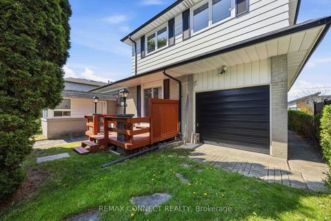 Photo 36 at 107 Fairglen Avenue, L'Amoreaux, Toronto
