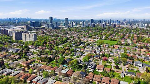 Photo 47 at 107 Fairglen Avenue, L'Amoreaux, Toronto