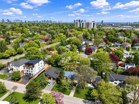 Photo 1 at 8 Southwell Drive, Don Mills, Toronto
