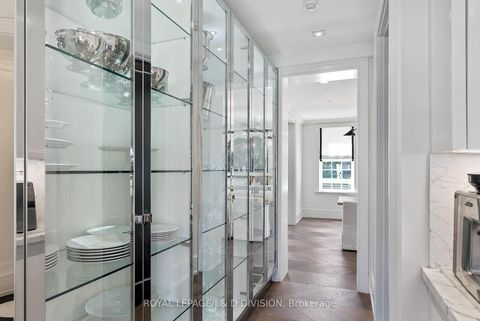 Photo 12 at 148 Forest Hill Road, Forest Hill South, Toronto