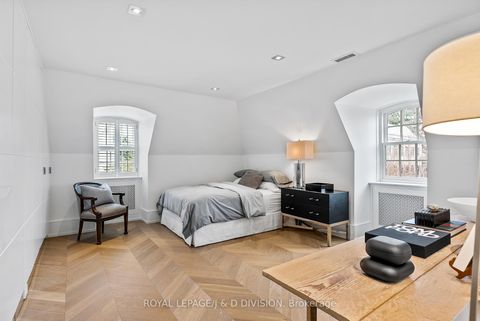 Photo 29 at 148 Forest Hill Road, Forest Hill South, Toronto