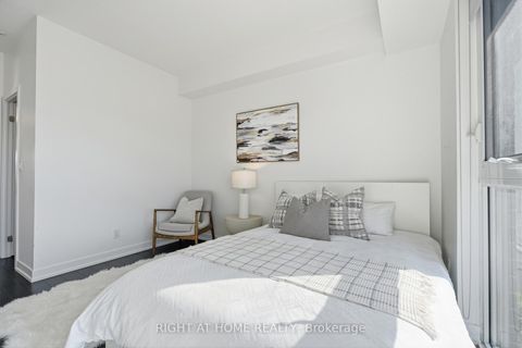 Photo 18 at 411 - 5101 Dundas Street W, City Centre West, Toronto