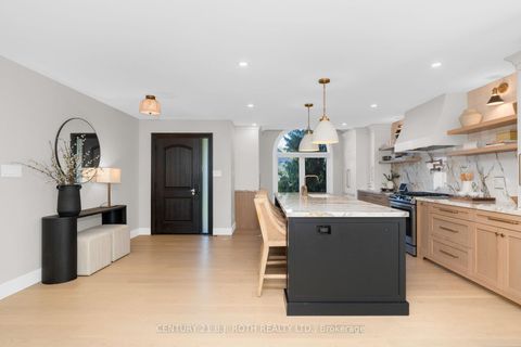 Photo 13 at 151 Wildwood Trail, Ardagh, Barrie