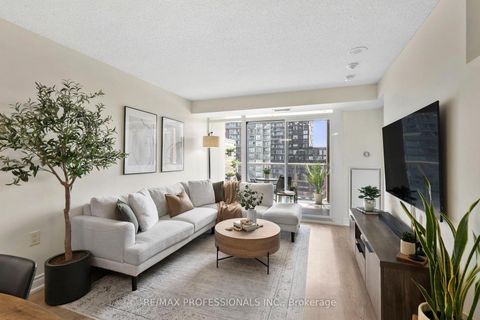 Photo 11 at 909 - 125 Western Battery Road, Niagara, Toronto