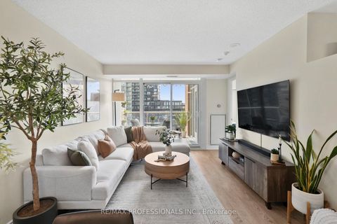 Photo 12 at 909 - 125 Western Battery Road, Niagara, Toronto