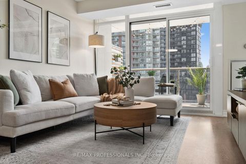 Photo 13 at 909 - 125 Western Battery Road, Niagara, Toronto