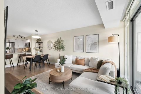 Photo 15 at 909 - 125 Western Battery Road, Niagara, Toronto