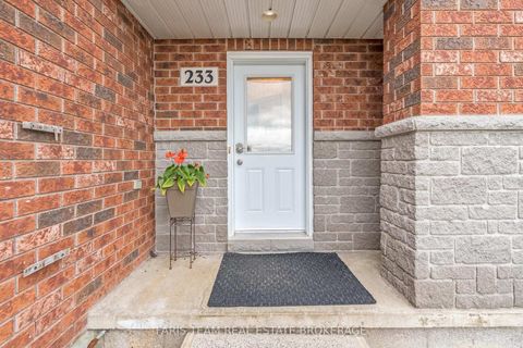 Photo 1 at 233 Stanley Street, East Bayfield, Barrie